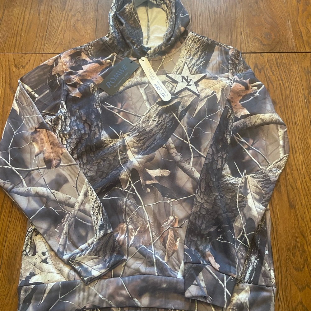 ROMWE Nature-Inspired Camouflage Hoodie